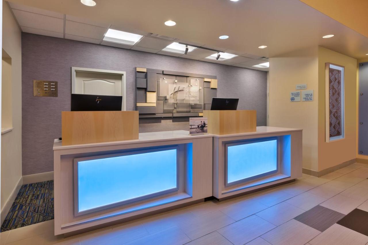 Holiday Inn Express & Suites - Effingham By Ihg Esterno foto