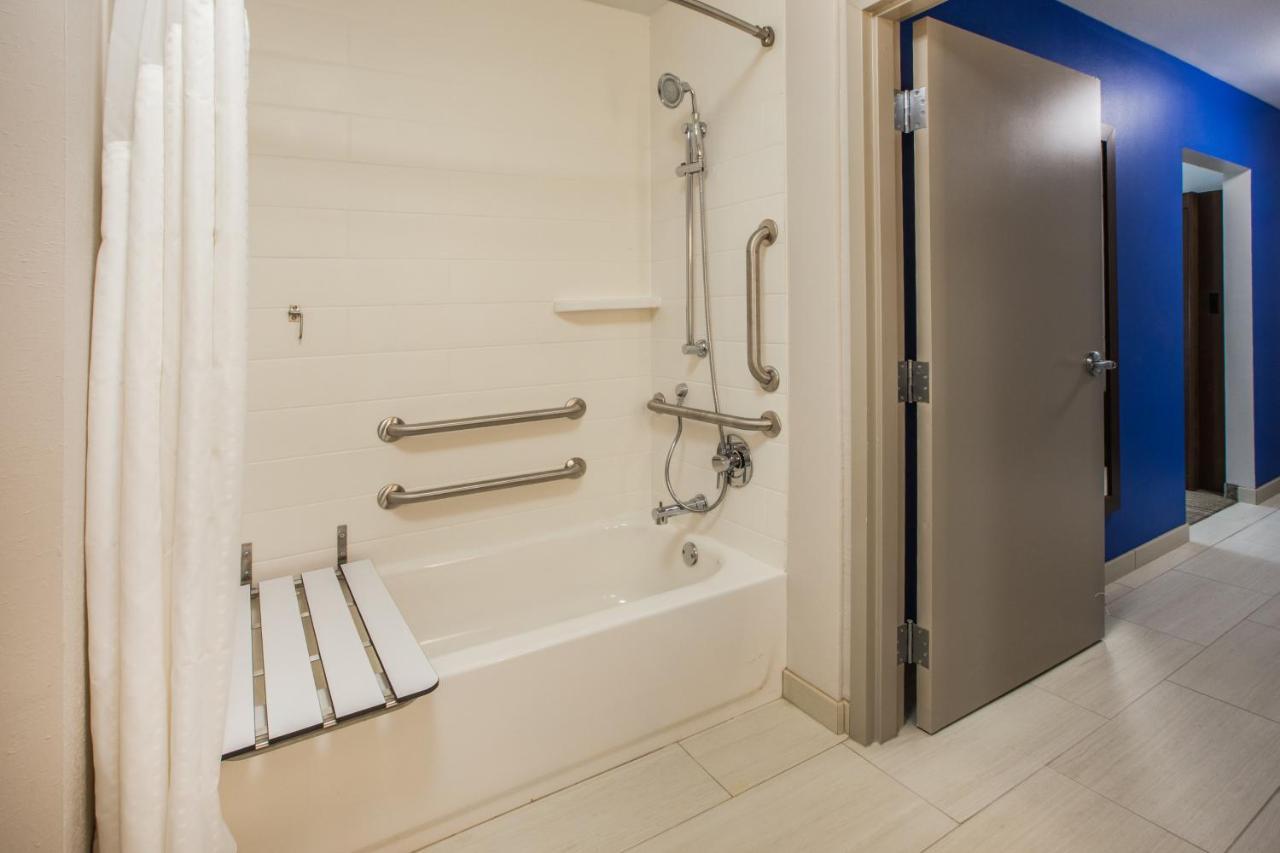 Holiday Inn Express & Suites - Effingham By Ihg Esterno foto