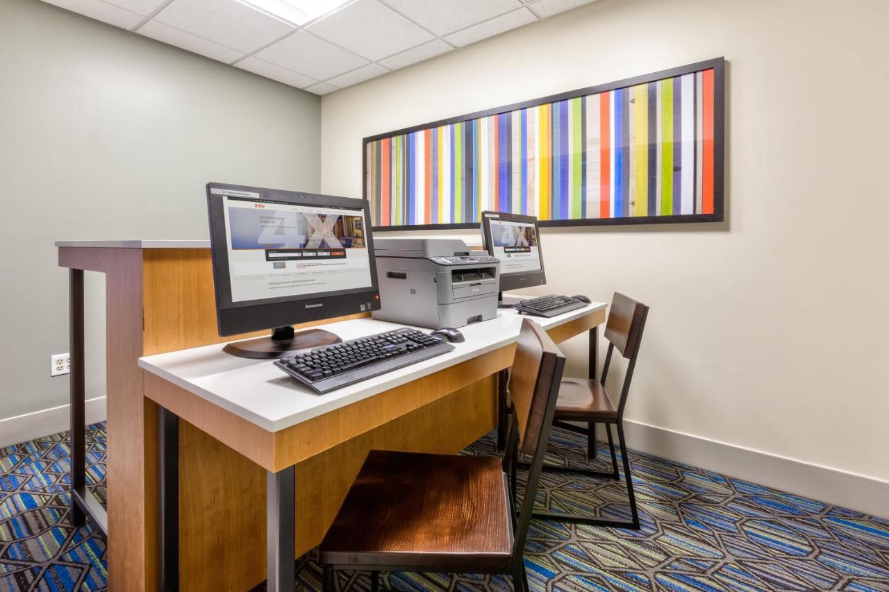Holiday Inn Express & Suites - Effingham By Ihg Esterno foto