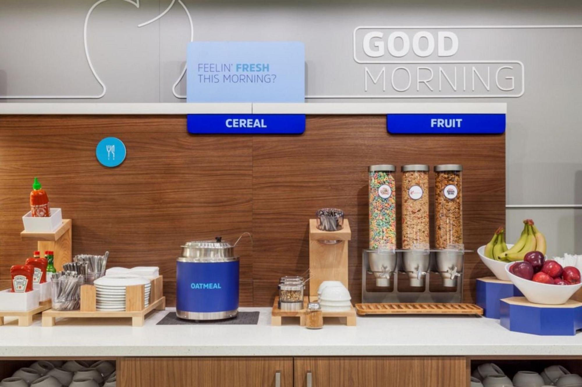 Holiday Inn Express & Suites - Effingham By Ihg Esterno foto